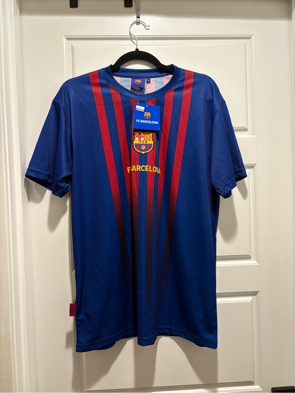FC Barcelona Jersey Shirt, NWT - size Large